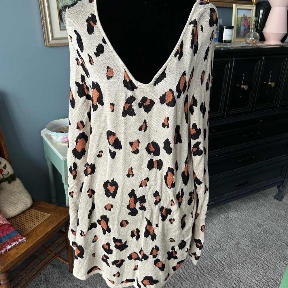 Leopard Print V-Neck Tunic Sweater